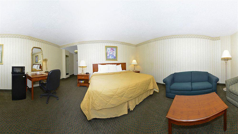 Comfort Inn Pentagon City Arlington Room photo